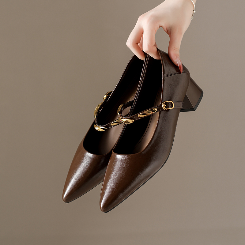 Новый стиль, модные женские ту – обзор и цена Pump Heel Block