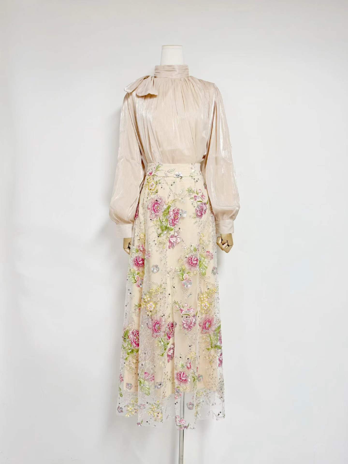 Элегантный черный комплект VGH – обзор и цена Women'S Formal Wear Blouse